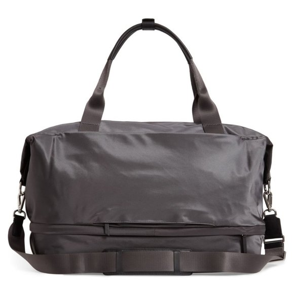 SOLD ! Tumi Voyageur Dorsten Nylon Duffle Bag - Picture 4 of 11